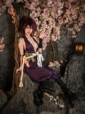 Sally Dorasnow - Yuzuriha_07