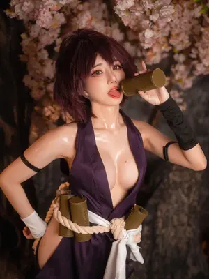 Sally Dorasnow - Yuzuriha_20