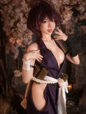Sally Dorasnow - Yuzuriha_23