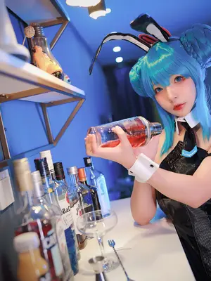 Kokuhui - Miku Black Bunny_08