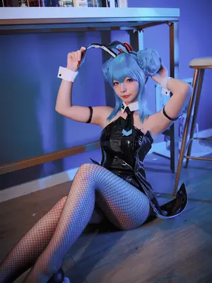 Kokuhui - Miku Black Bunny_36