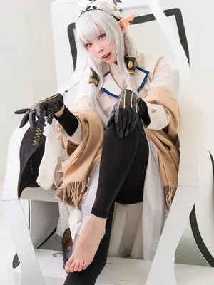 (C103) [魔王もも] ブルアカ 明星ヒマリ コスプレ写真集「Perfect Me」_11