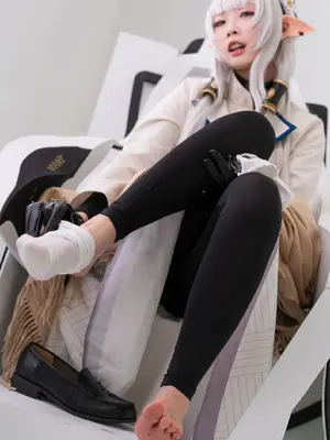 (C103) [魔王もも] ブルアカ 明星ヒマリ コスプレ写真集「Perfect Me」_13