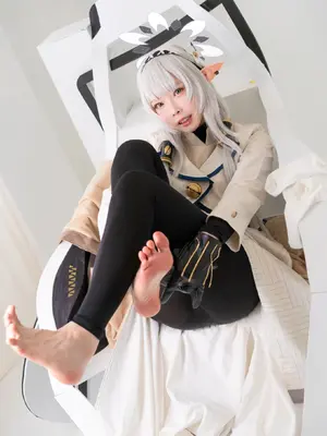 (C103) [魔王もも] ブルアカ 明星ヒマリ コスプレ写真集「Perfect Me」_23