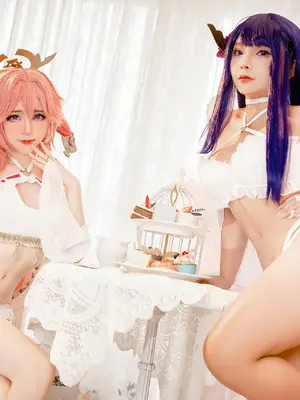 Sally Dorasnow - Miko & Ei_02