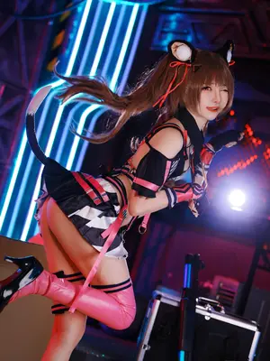 Sally Dorasnow - Nero_09