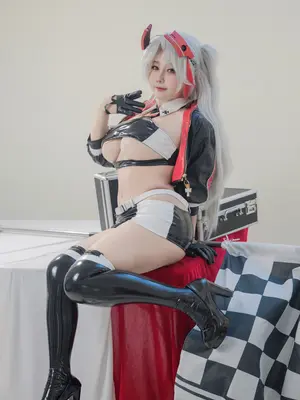 KANEKO_咔喵 - 碧蓝航线 欧根亲王 赛车服_17