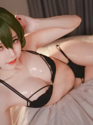 Sally Dorasnow - Ubel Lingerie_22