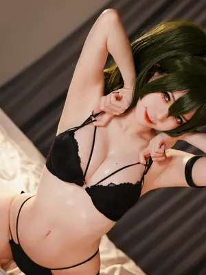 Sally Dorasnow - Ubel Lingerie_26