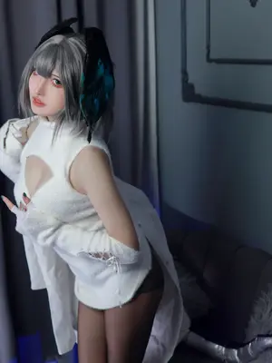 山崎レイナ - アークナイツ ホルハイヤ 縦セーター_06