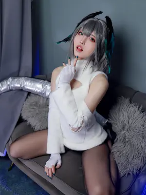 山崎レイナ - アークナイツ ホルハイヤ 縦セーター_23