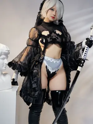 Higashi - 2B Black Wedding