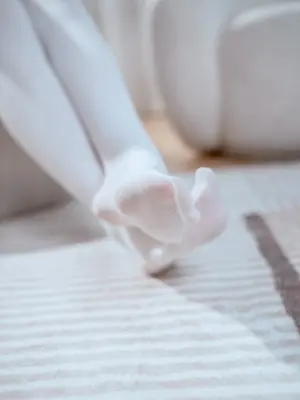 Quan冉有点饿（拖拉大王） - 蔚蓝档案 飞鸟马时_10