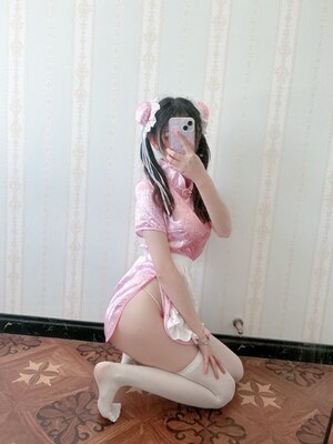 猫小娴-粉红厨娘丸子头_1000029097