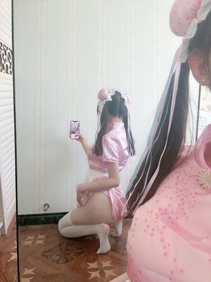 猫小娴-粉红厨娘丸子头_1000029101