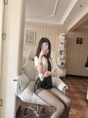 猫小娴-黑丝制服_1000029185