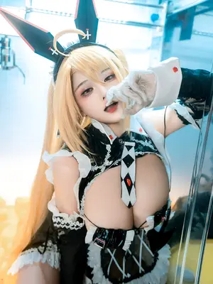 古阿扎 - 交错战线 咎瓦尤斯 女仆_35