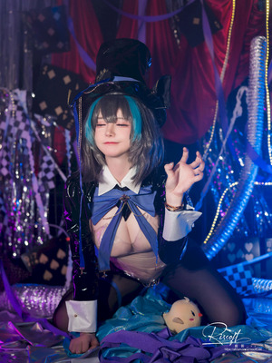 前羽 NO.18 碧蓝航线 柴郡魔术师_24