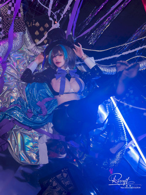 前羽 NO.18 碧蓝航线 柴郡魔术师_42