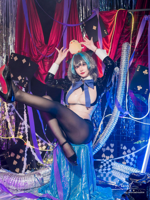 前羽 NO.18 碧蓝航线 柴郡魔术师_49