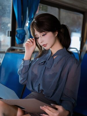 yuuhui玉汇– 夜班族_0009