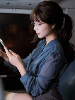 yuuhui玉汇– 夜班族_0017