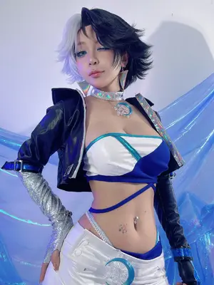 Umeko J - Luna Snow_084