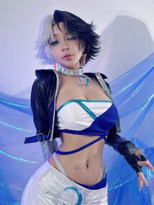 Umeko J - Luna Snow_086