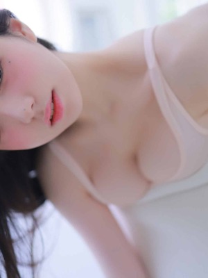 Yeon Woo - White Bodysuit_034