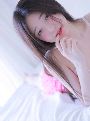 Yeon Woo - Cherry Candy_103