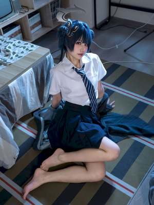 清水凪 - 龙华妃咲 JK (蔚蓝档案)