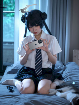 清水凪 - 龙华妃咲 JK (蔚蓝档案)_15_bcxn