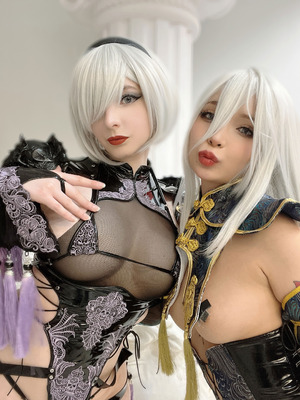 Umeko J & Mikomin - 2B & A2_065_mplt