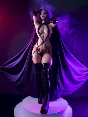 Umeko J - Raven_005_kpxn