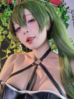 Umeko J - Ubel_085_xitp