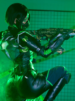 Umeko J - Viper_012_ikcn