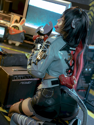 Umeko J - Jane Doe_016_runj