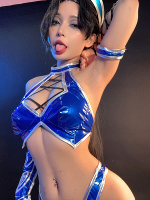 Umeko J - Kitana_098_gqml