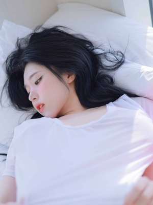 Yeon Woo - naked_018