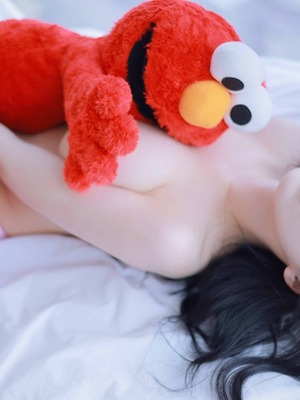 Yeon Woo - naked_085