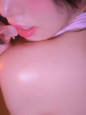 Yeon Woo - Soap_(20)