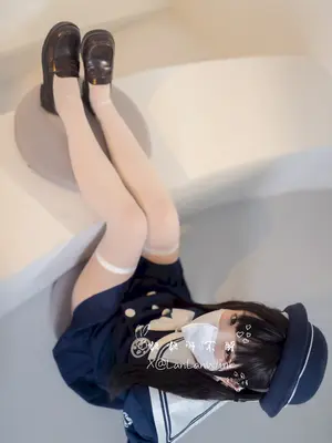 [懒懒睡不醒] Legal Lolita Bound in White Stockings JK Uniform ｜ 合法萝莉美少女捆绑白丝jk_10