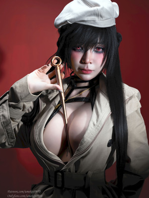 Umeko J - Yor Forger Trench Coat_007