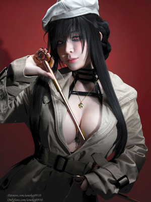 Umeko J - Yor Forger Trench Coat_011