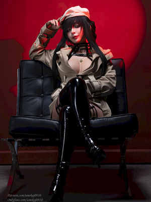 Umeko J - Yor Forger Trench Coat_015