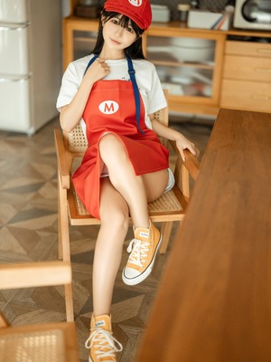 桜井宁宁 – 马里奥围裙_011