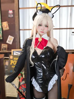 九柒喵 - 蔚蓝档案 笑面教授 兔女郎_07