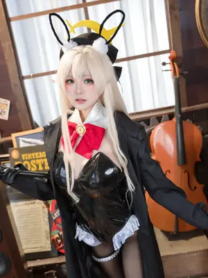 九柒喵 - 蔚蓝档案 笑面教授 兔女郎_10