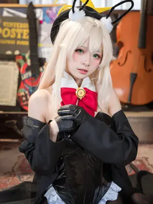 九柒喵 - 蔚蓝档案 笑面教授 兔女郎_12