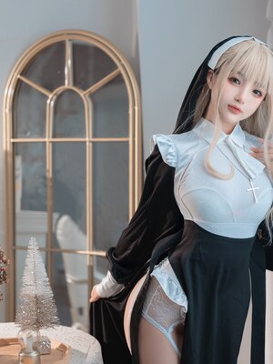 桜井宁宁 - 修女_07